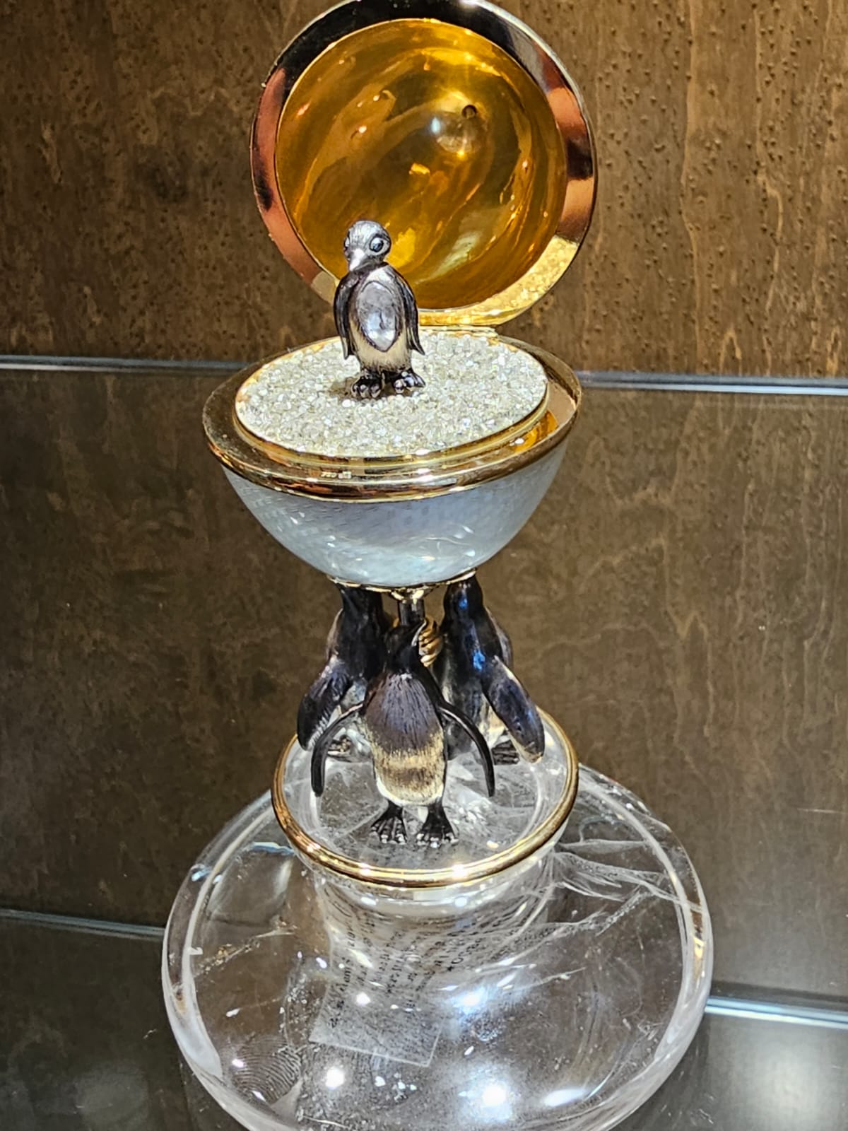 Ei-Kreation Pinguin offen